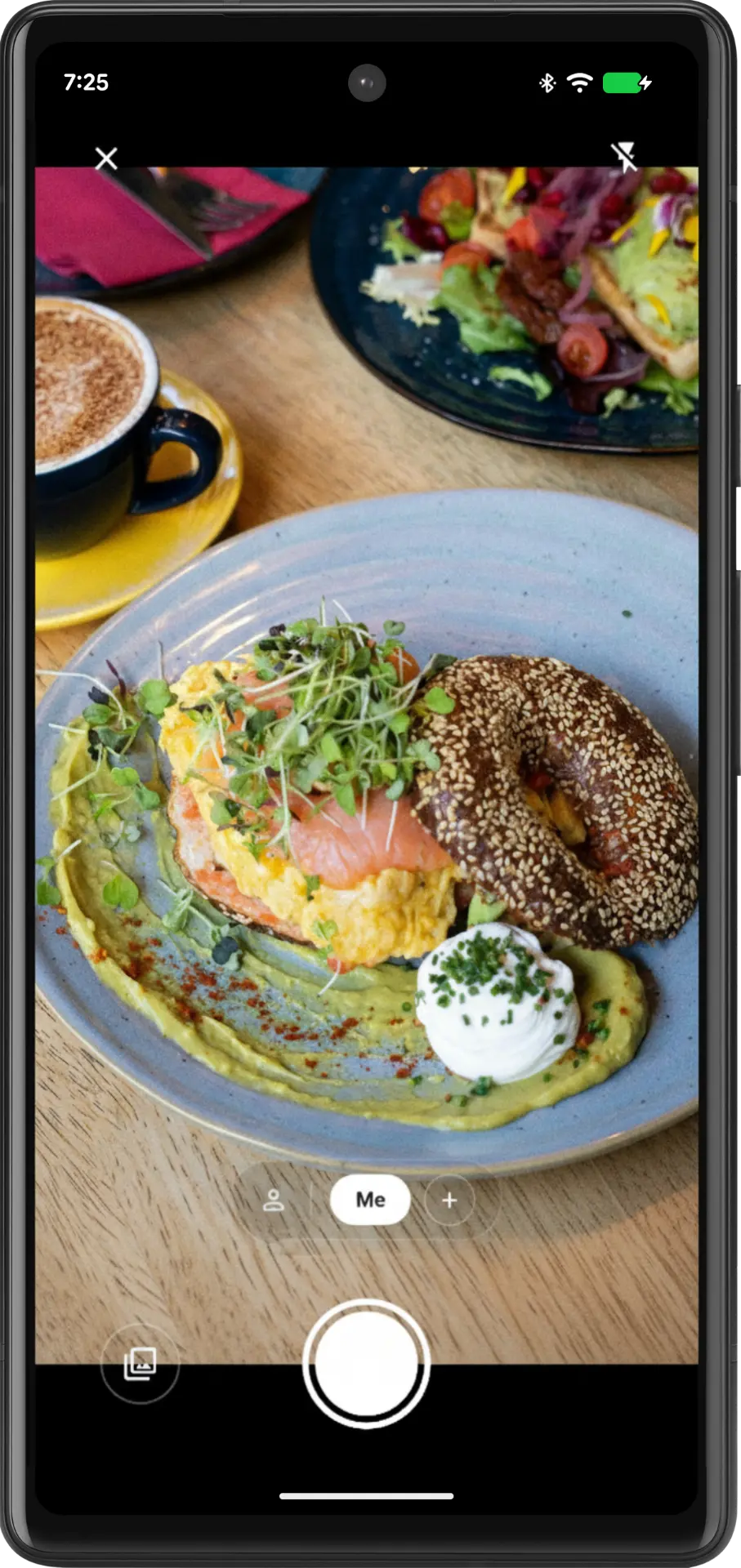 Wellew app interface showing AI instant food recognition from a photo of a meal